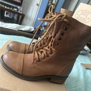 Steve Madden Brand New Combat Boots Size 8 Cognac color .